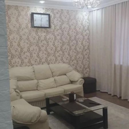 Hotel Роща 7 Bischkek Exterior foto