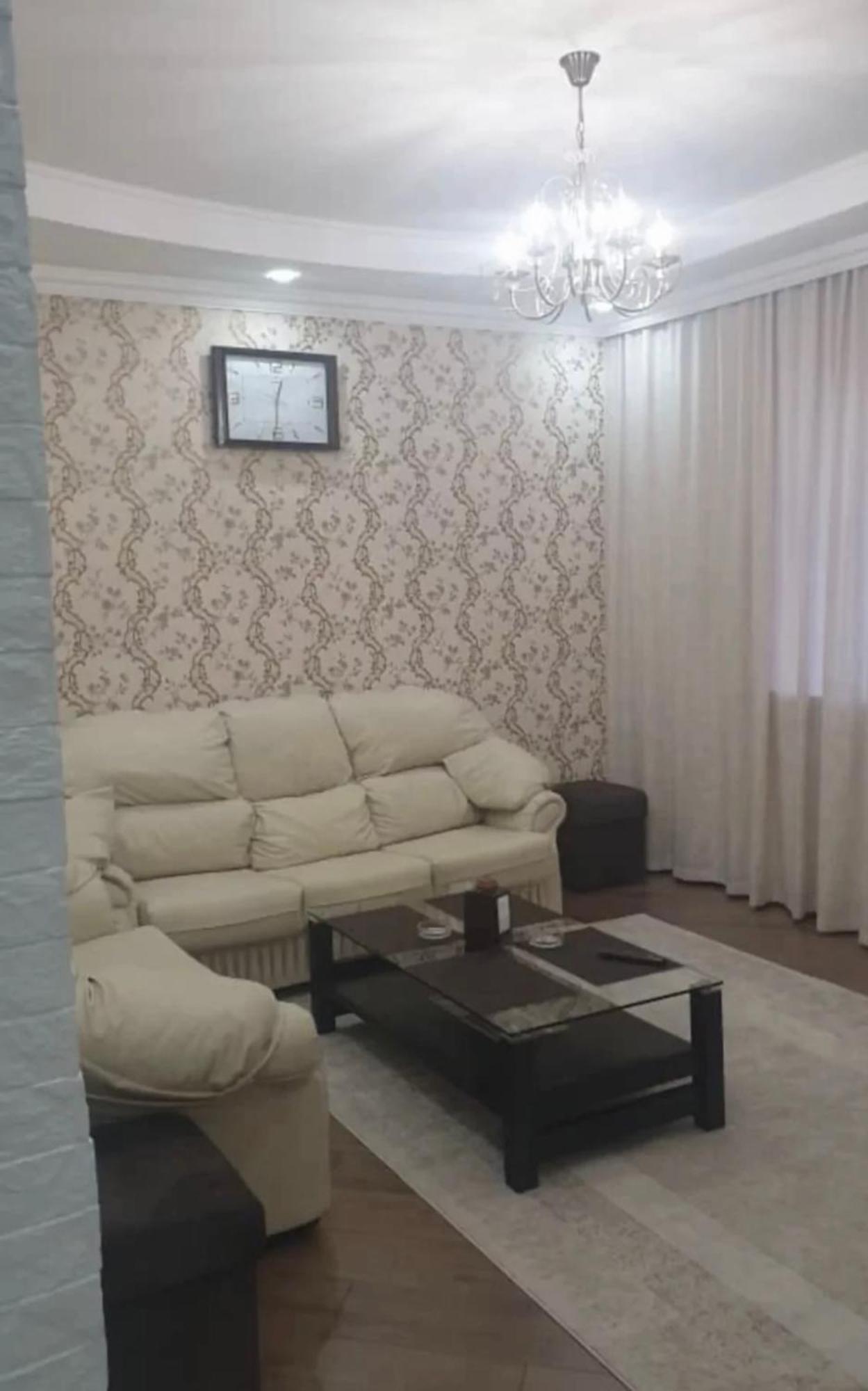 Hotel Роща 7 Bischkek Exterior foto